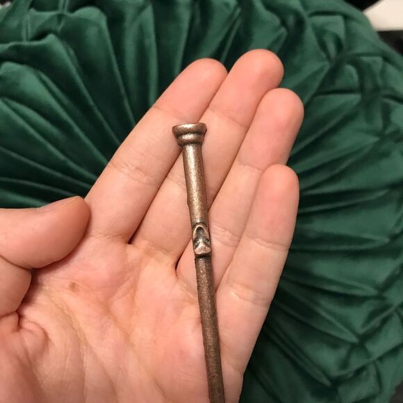 Gothic Vintage Inspired Elk Skull, decretive Blue Stone, Unique artistic… - Picture 5 of 6